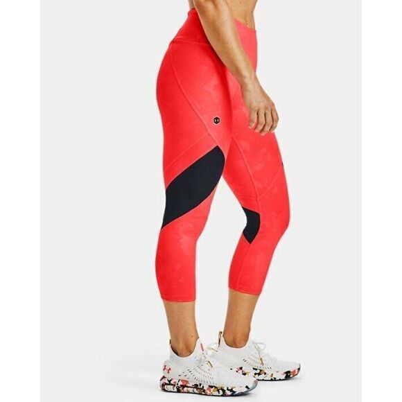 Under Armour 1355233 Women's Sz XS Beta Red Rush Compression Crop Leggings - Picture 3 of 4